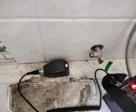 夹江屋顶漏水维修公司分享下卫生间漏水的危害及解决方法